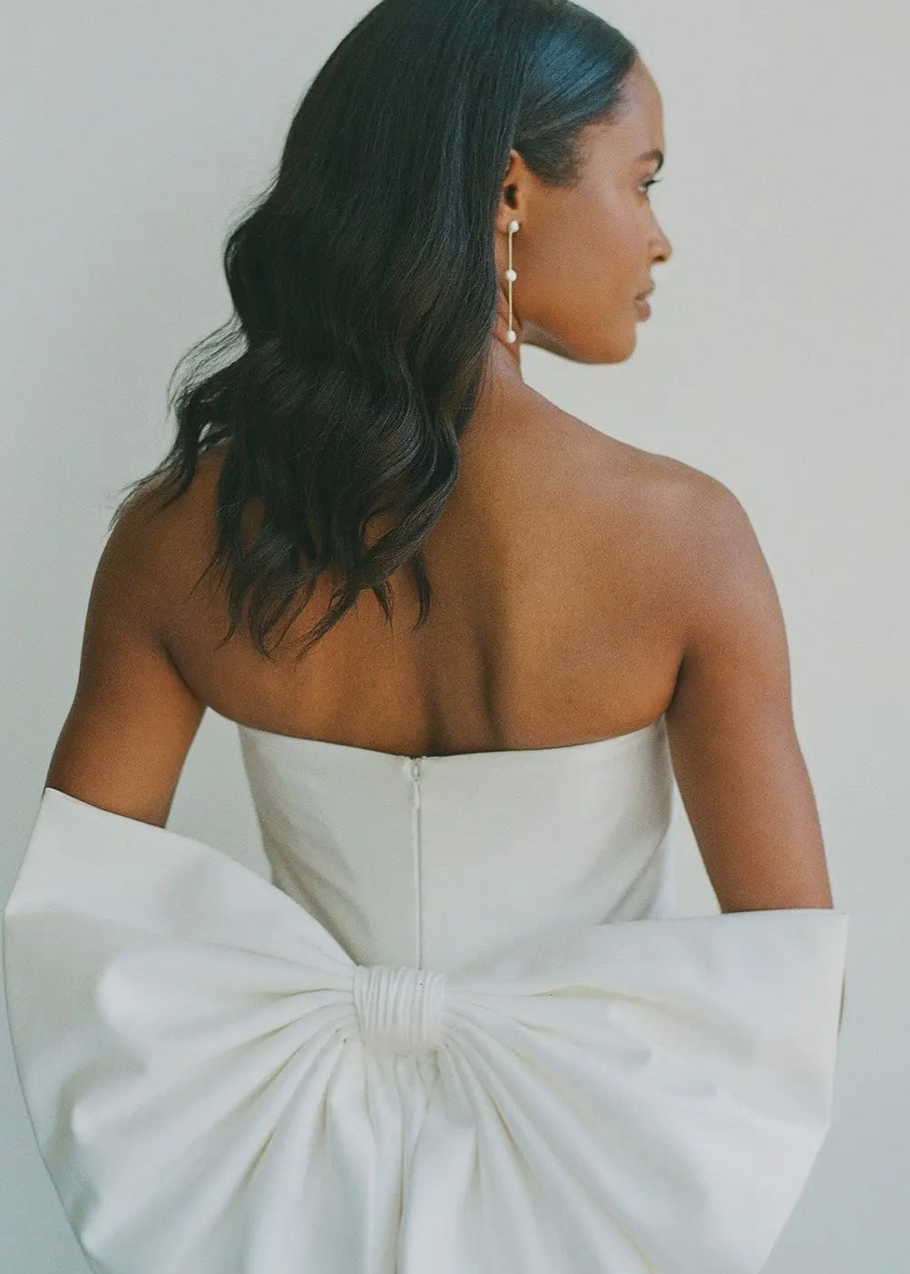 CARRIE PEARL DROP EARRINGS