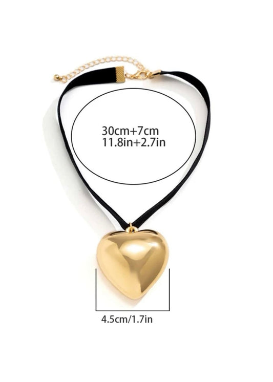 Gold Heart Velvet Choker