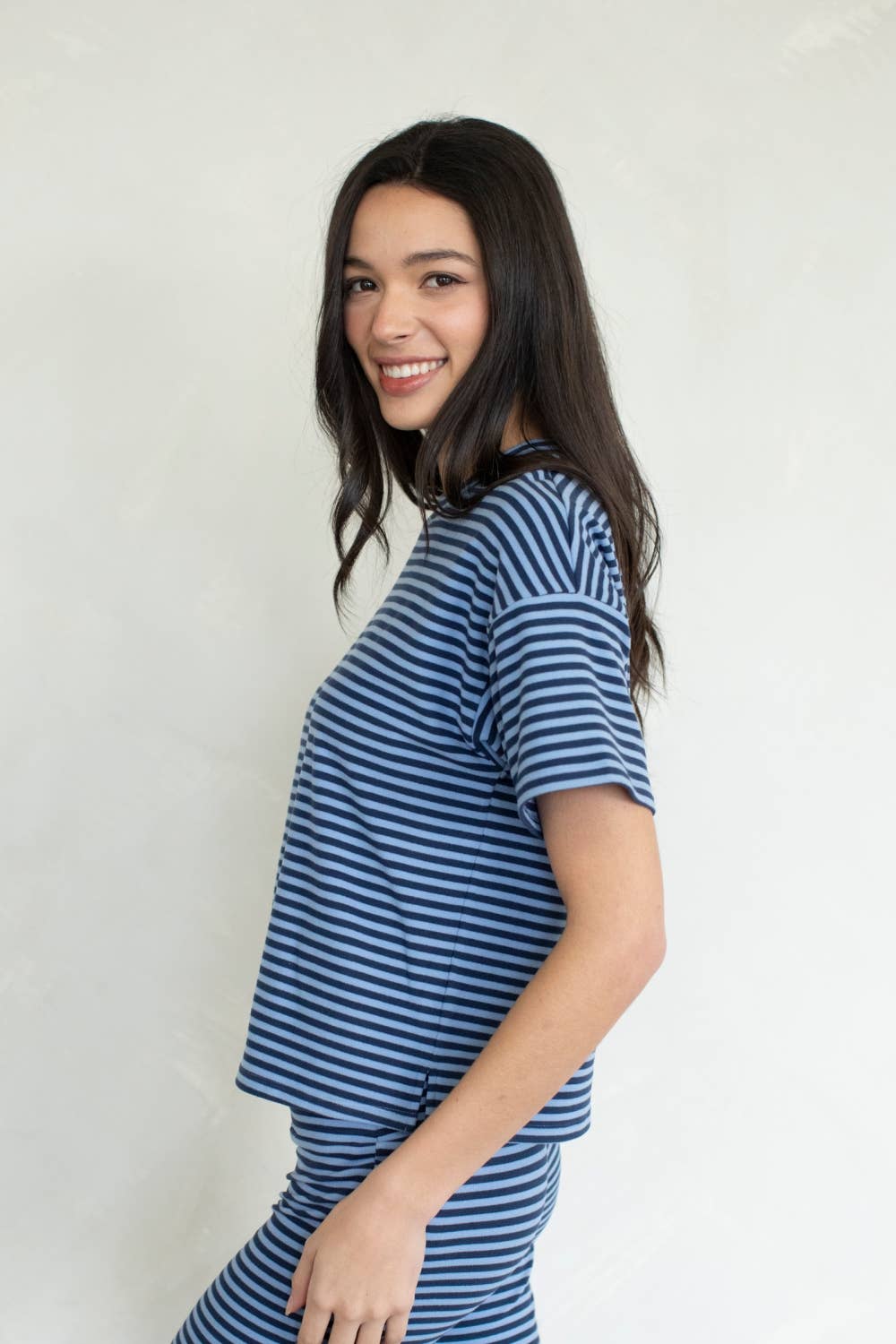 Skylar Tee: Dusty Blue / L